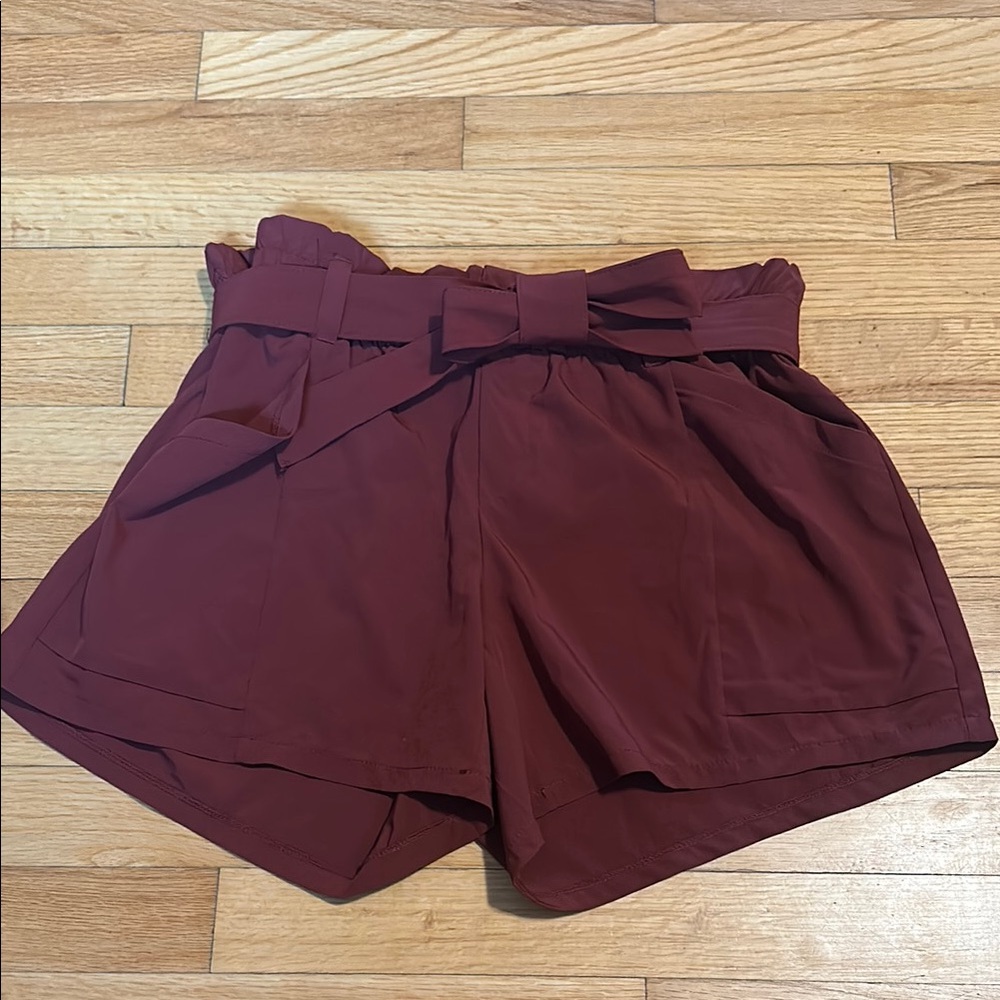 Paperbag Waist Bow Shorts in Burgundy